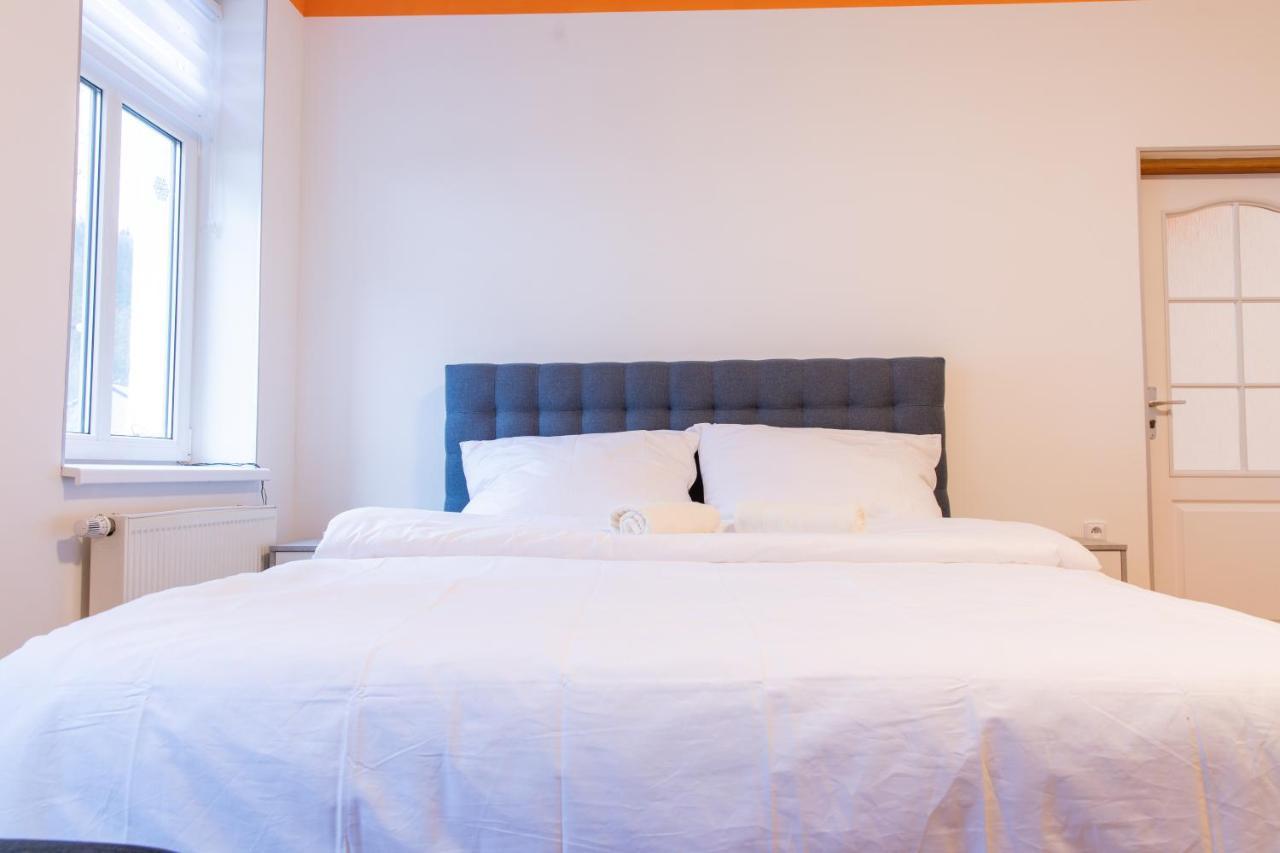 Tuan Long Apartments Яхимов Экстерьер фото